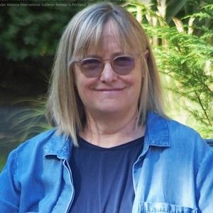 Meet your Posher, Janet